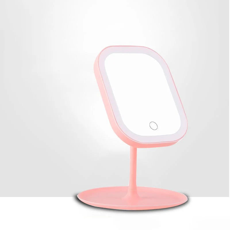 Dressing Mirror With Light Bulb Fill Light